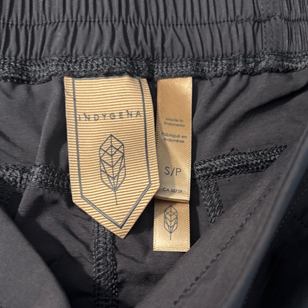 Indygena Convertible 4 Pocket Athletic Skirt - Picture 2 of 5